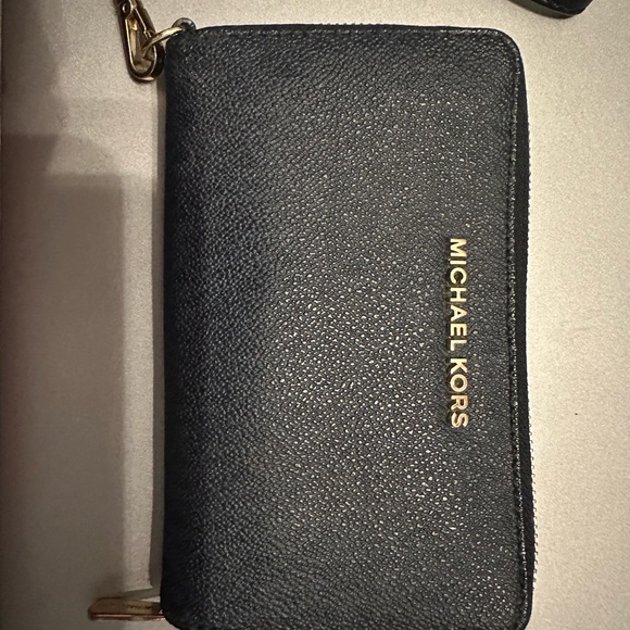 Michael Kors Accessories - Michael Kors wallet